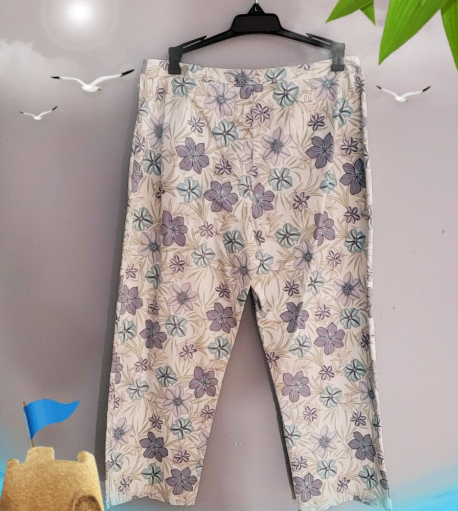 🌴Tommy Bahama Strech Tropical Capri Pants Sz 8🌴 - Picture 4 of 5